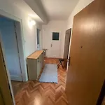 Apartma Spacious - & Peaceful *