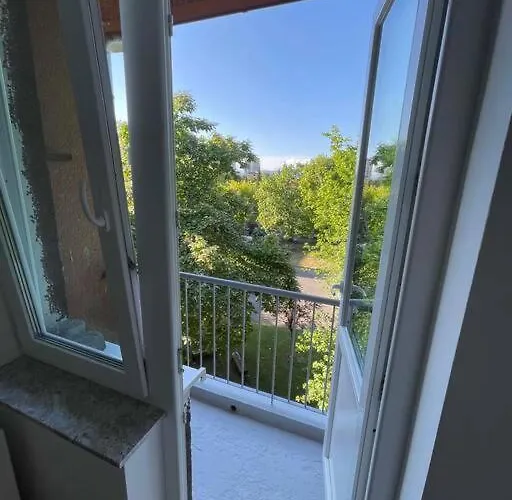 Spacious - & Peaceful Apartma *